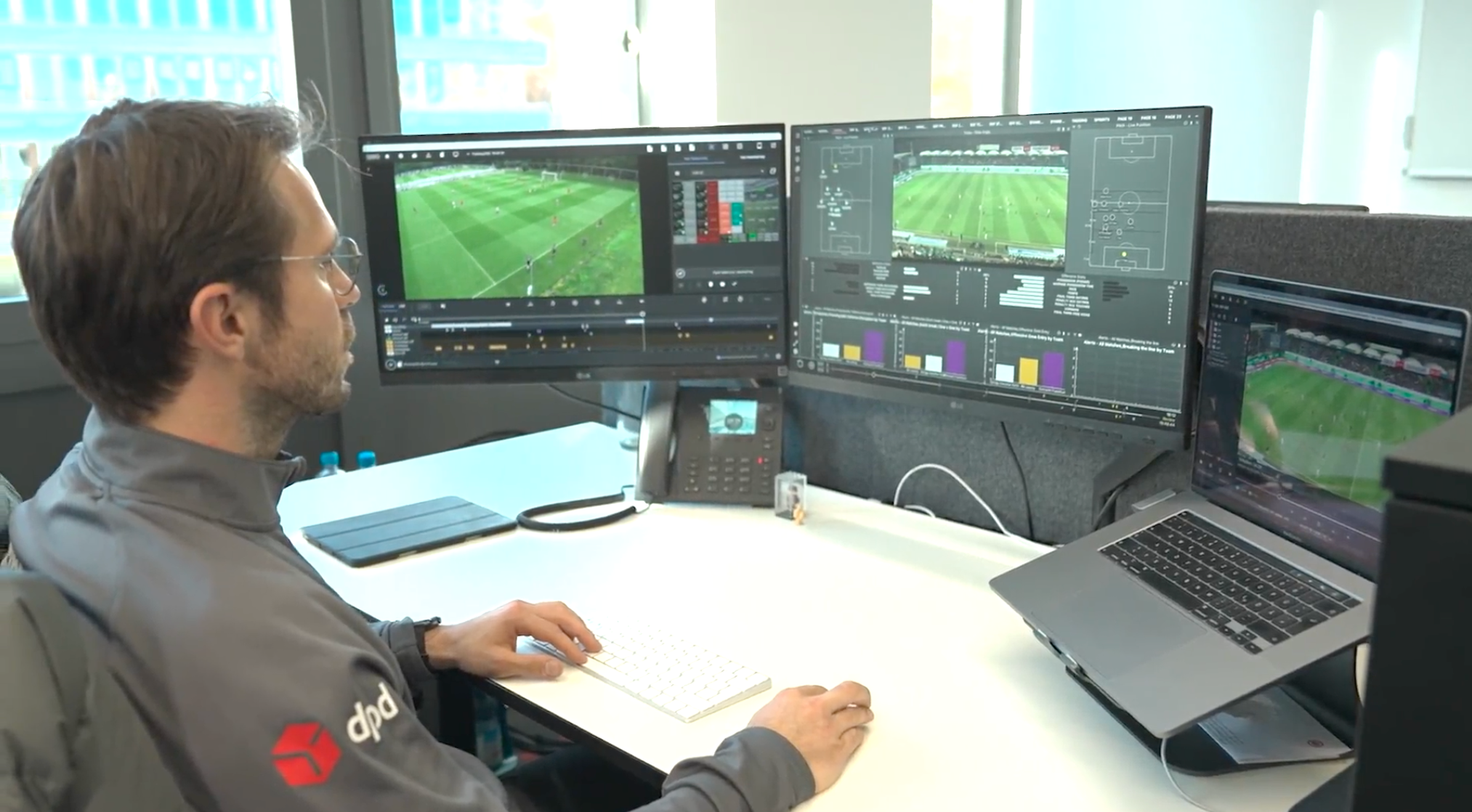 Il software MatchTracker viene utilizzato da un analista di performance dell'Eintracht Francoforte